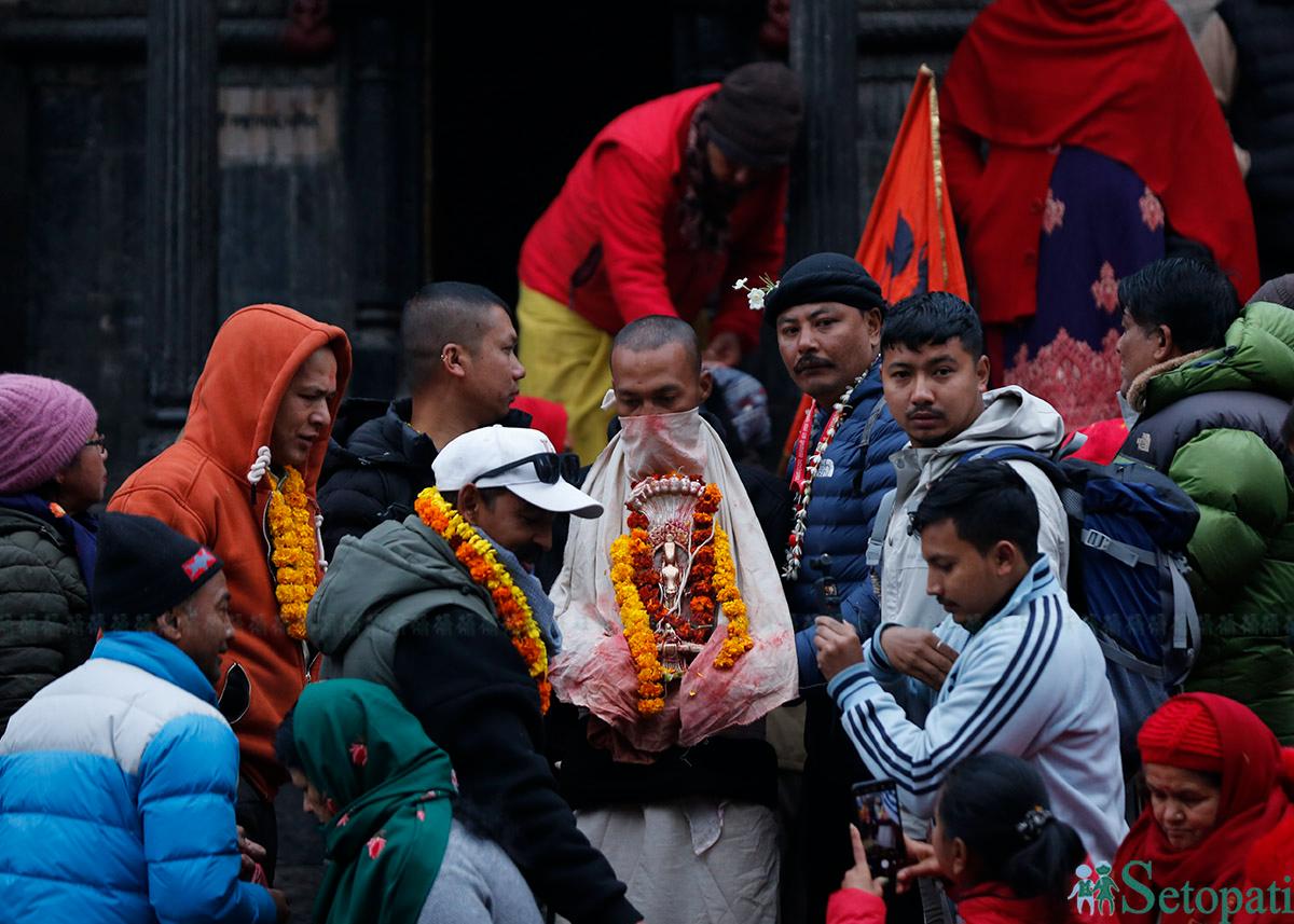 madhanarayan at pashupati (22).jpg